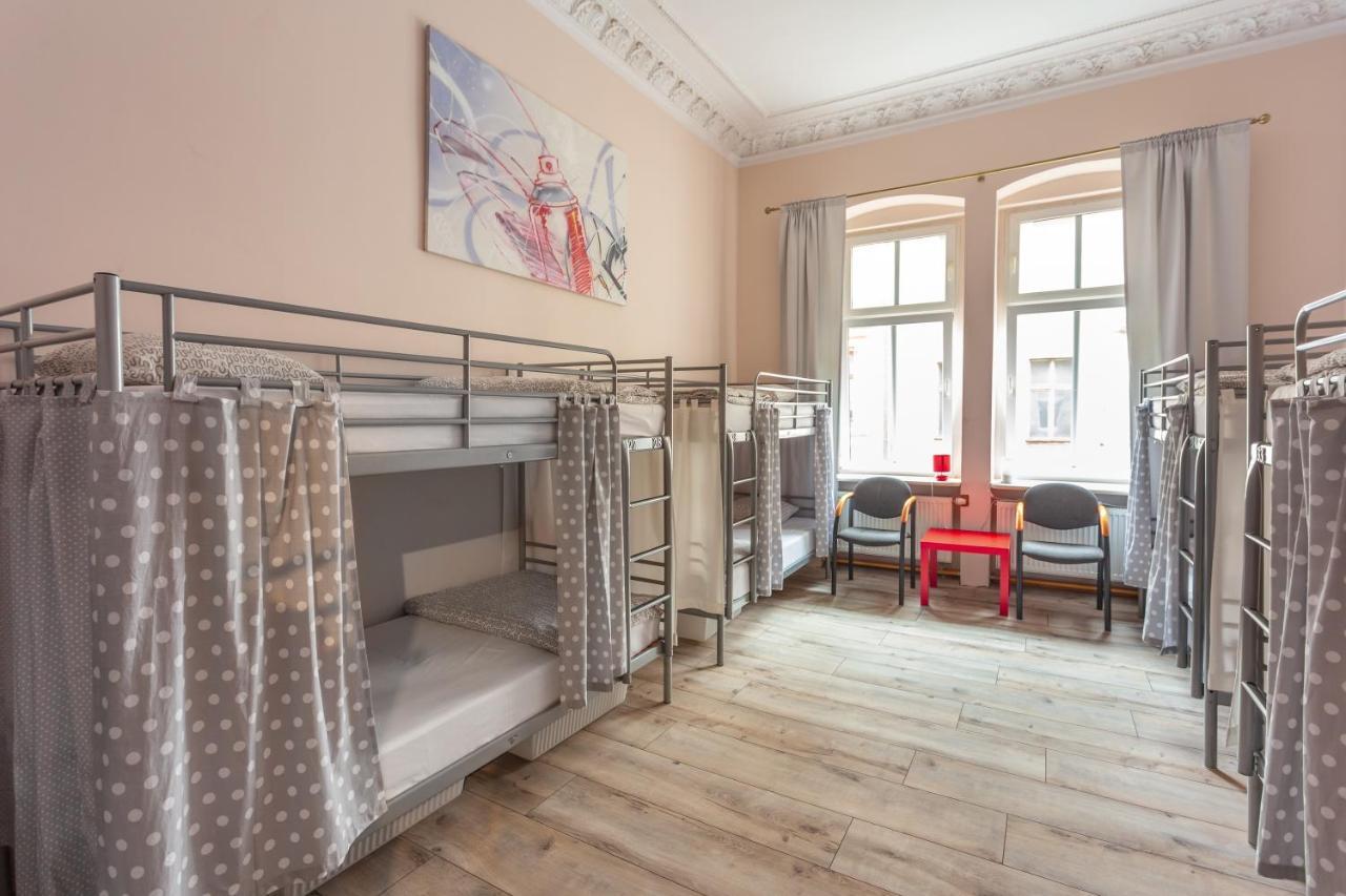 Babel Hostel, Dworzec Pkp, Rynek Wrocław Exteriör bild